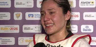 Deputy Minister of Youth and Sports Hamza Yerlikaya consoled Sude Yaren, who was sobbing.