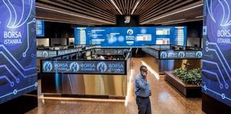 Trading on the stock exchange was temporarily halted due to the activation of the circuit breaker.