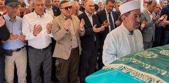 Özgür Özel bid farewell to his uncle on his final journey.