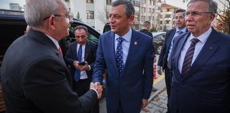 أوزغور أوزل يصف لقاءه مع كليتشدار أوغلو! استخدم نفس الكلمة في كل عرض