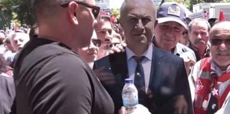 The CHP mayor who could not attend Özgür Özel's rally sent his own cardboard cutout.