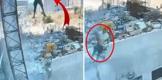 Рабочий, упавший с лесов на стройке, получил тяжелые травмы; инцидент попал на камеру