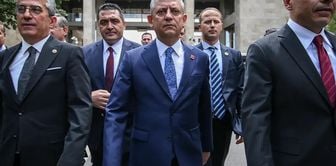 28 членов Партийного совета НРП из команды Озгюра Озеля подали в отставку