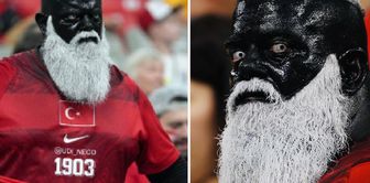 The world is talking about this Turkish fan! The reason for painting his face has been revealed.