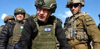 Netanyahu gives the Israeli army a double order: Don't strike, but don't withdraw.