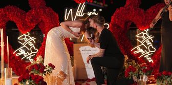 He traveled hundreds of kilometers and specifically proposed in Istanbul! There is no one who doesn't recognize this name.