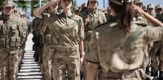 Application to the Parliament: 'Women should also be conscripted'