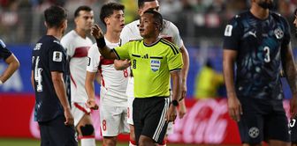 The referee of the Türkiye-Paraguay match surprised everyone! Those who heard his real profession couldn't believe it.