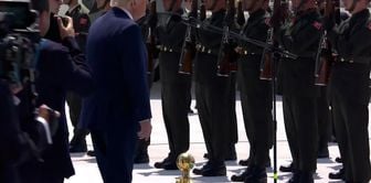 Erdoğan welcomed, Trump spoke Turkish: Hello soldier