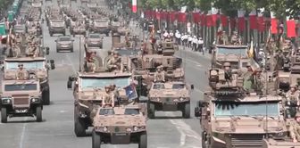 A body show from the French army with Avengers: Is the apocalypse coming?