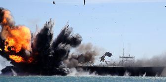 Explosion in the Strait of Hormuz: A ship hit a mine