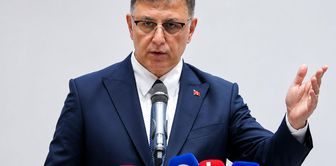 Izmir Metropolitan Municipality Mayor Cemil Tugay was re-added to the WhatsApp group of the CHP, which he had left.