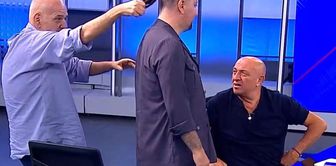 Ahmet Cakar and Necati Ates reenacted that position in the studio.