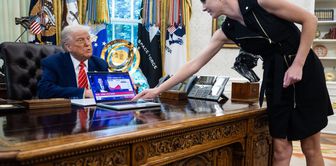 Gossip stirring up the White House: claim of a romance between Donald Trump and his assistant Natalie Harp