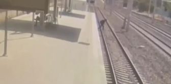 A doctor who jumped onto the train tracks in Ankara lost his life.