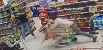 مبارزة مسلحة في السوق! أطلقوا النار بين الزبائن