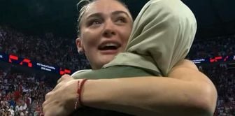 Zehra Güneş hugged her mother! Comments poured in on that look.
