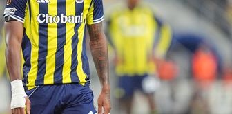 The footballer Fenerbahçe sent is apparently walking around the facilities completely naked.