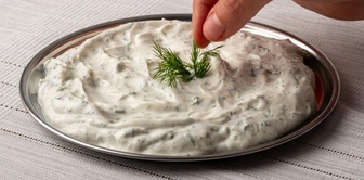 The restaurant that charged 1000 lira for four tzatziki was fined 135 times that amount.