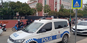 A female student stabbed her classmate at middle school! School was given a 1-day break.