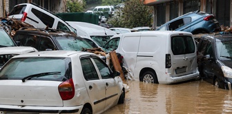 The picture of the disaster in Istanbul! Vehicles piled up on top of each other.
