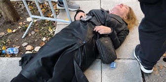 Scandalous incident in Bulgaria! The Parliament Speaker's bodyguards knocked a female journalist to the ground.
