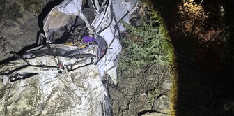 A car rolled down a cliff in Bayramören, Çankırı; 4 people died and 1 person was injured.