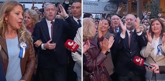 Ümit Kocasakal celebrated his election victory with the Tenth Anniversary March.