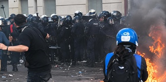 Yellow Vests are back on the streets in France: In many cities, protesters and police clashed.