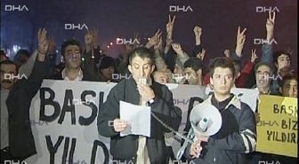 Gazi Mahallesi'nde Toplanan Grup İstanbul Emniyet Müdürlüğü'nün Yaptığı Operasyonları Protesto Etti