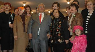 Bakan Koç, Eşi Şadiye Koç ile 'Tezhip Sergisi' Açılışına Katıldı