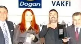 Moda Tasarımcılarının Defileli Ödül Gecesi