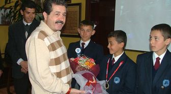 Minik Futbolculardan Başkana Teşekkür Ziyareti