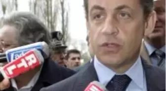 Türkiye Karşıtı Sarkozy, Anketlerde Öne Geçti