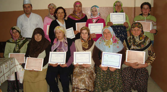 Aşçılık Kursunu Bitirenler Belgelerini Aldı