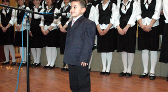 Yurt Ogrencılerınden Turk Sanat Muzıgı Konserı