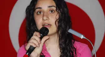 Lise Öğrencilerinden Şiir Dinletisi