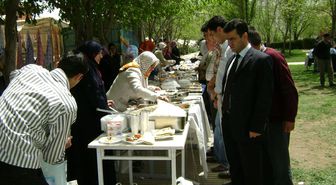 Fakir Öğrenciler Yararına Kermes Düzenlendi
