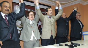 AK Parti Isparta İl Başkanı, Milletvekili Olmak İçin İstifa Etti