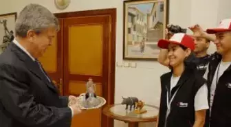 Batmanlı Öğrencilerden Vali İmga'ya Ziyaret