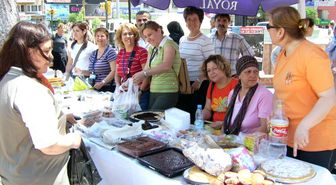 Fatih İlköğretim Okulu Velilerinden Anlamlı Kermes