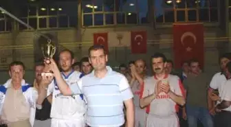 Tulumlu Voleybol Maçı