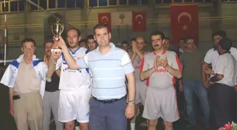 Tulumlu Voleybol Maçı