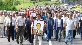 Vefat Eden Milletvekili Toprağa Verildi