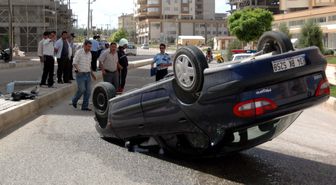 Takla Atan Otomobilden Yara Almadan Kurtuldu
