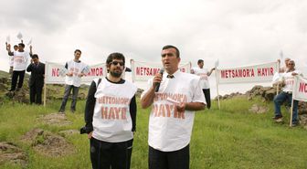 Greenpeace'in Nuh'un Gemisi Maketinin Açılışında Protesto