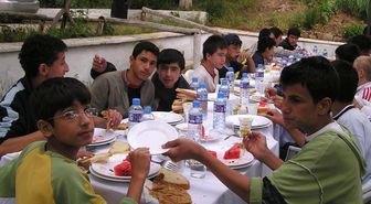 Kütahya'da Yetiştirme Yurdunda Kalan Çocuklara Piknik Morali