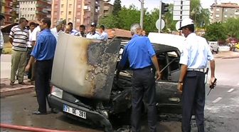 Seyir Halindeki Lpg'li Otomobil Alev Alev Yandı