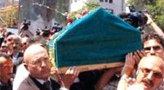 Gazetecinin Erken Vedası