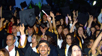 Adıyaman Üniversitesi'nde İlk Mezuniyet Coşkusu